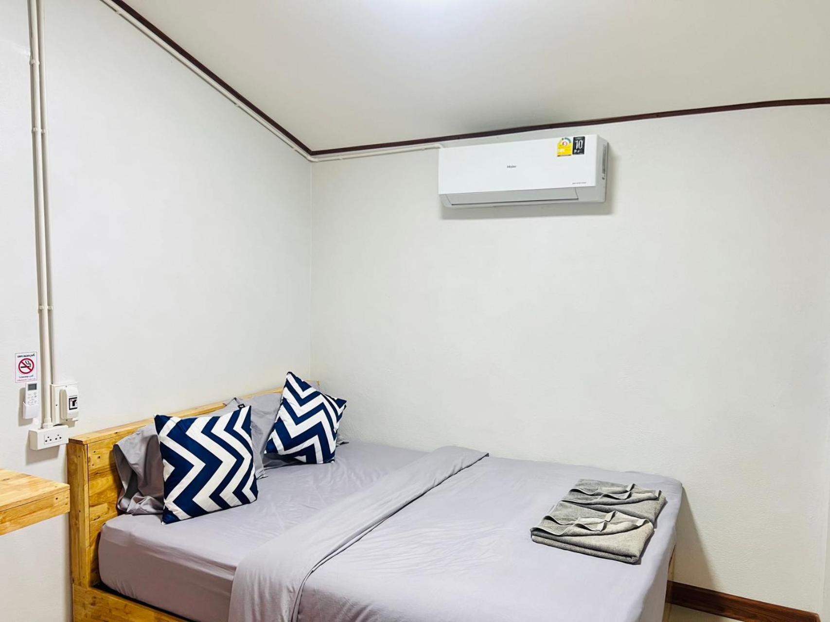 Lungwang Guest House Ban Rak Thai Exterior photo