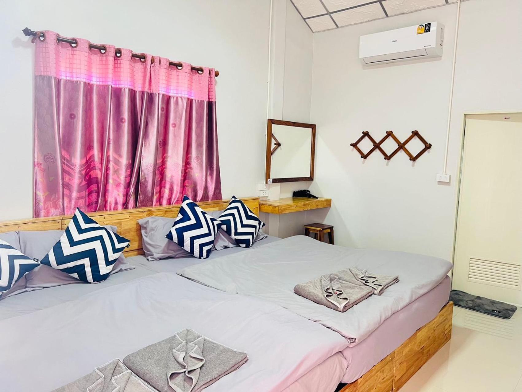 Lungwang Guest House Ban Rak Thai Exterior photo